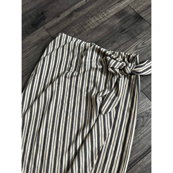 H&M Size Medium Jersey Wrap Light Beige Striped Skirt - Picture 3 of 8